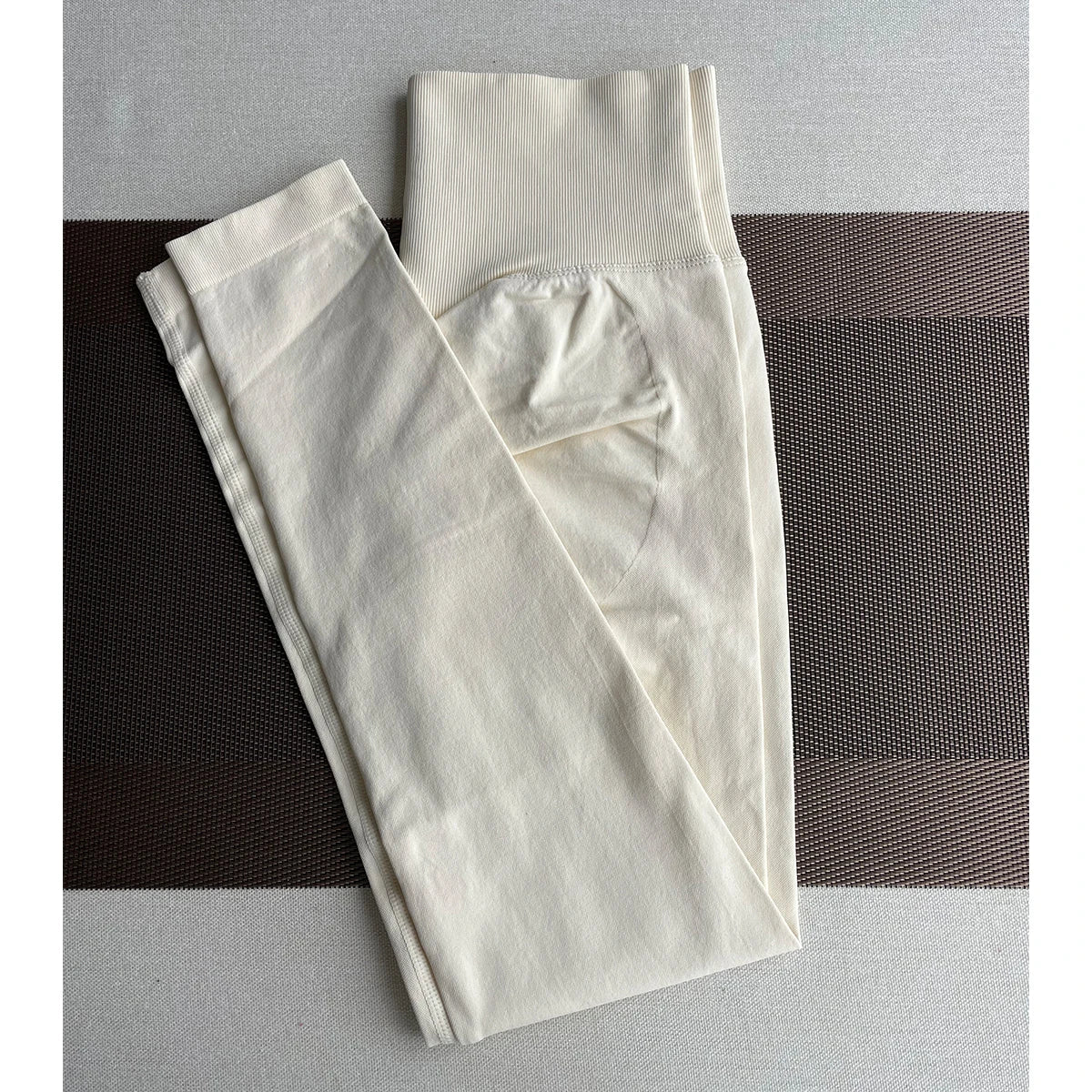 https://ae-pic-a1.aliexpress-media.com/kf/Sb677f322f1be418b8153d480cda0b7fe5.jpg